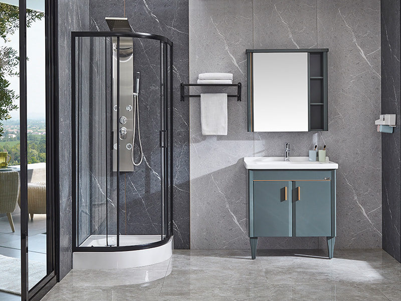 SE klizna staklena vrata za tuš kabinu, crni aluminijski profil SE klizna staklena vrata za tuš kabinu, crni aluminijski profil