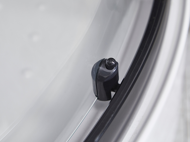 SE klizna staklena vrata za tuš kabinu, crni aluminijski profil SE klizna staklena vrata za tuš kabinu, crni aluminijski profil