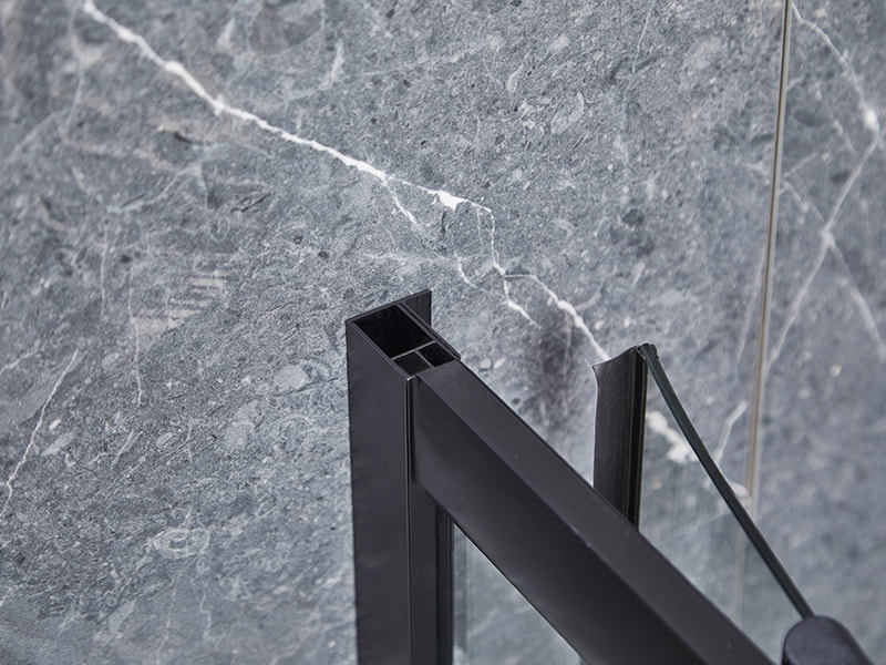 SE klizna staklena vrata za tuš kabinu, crni aluminijski profil SE klizna staklena vrata za tuš kabinu, crni aluminijski profil