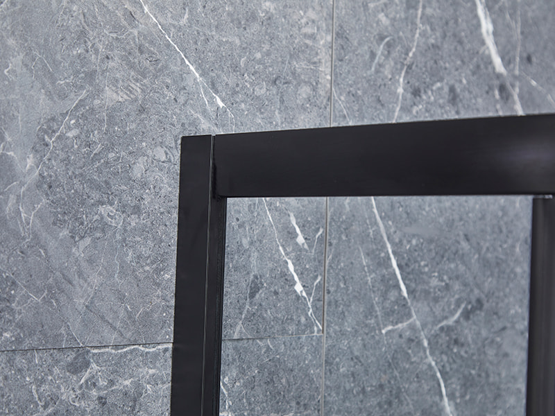 SE klizna staklena vrata za tuš kabinu, crni aluminijski profil SE klizna staklena vrata za tuš kabinu, crni aluminijski profil